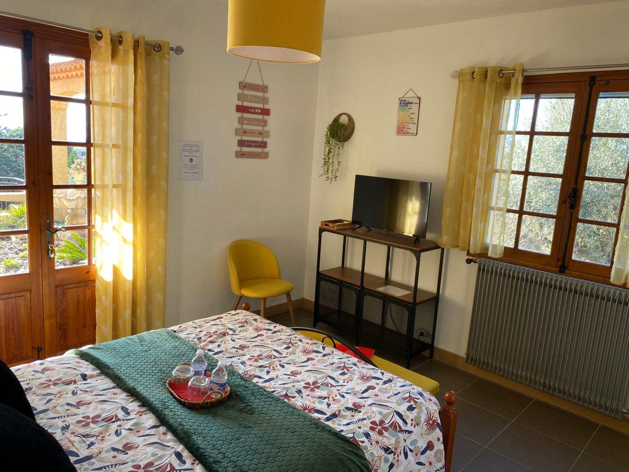 Chambres D'Hotes De Charme La Joseline Flayosc Exteriér fotografie